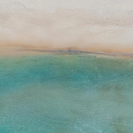 A Due Passi Dal Mare Piano Terra Дом отдыха Торре-Лапилло