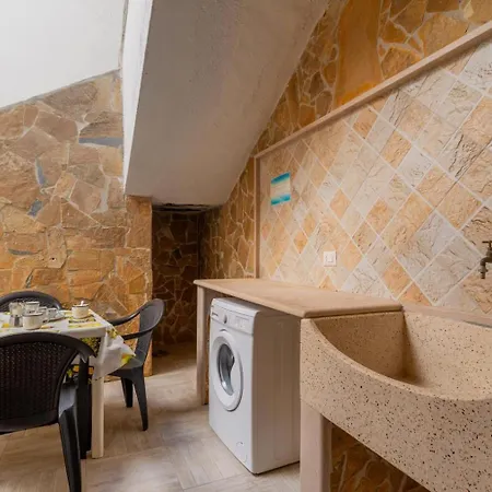 A Due Passi Dal Mare Piano Terra Дом отдыха *