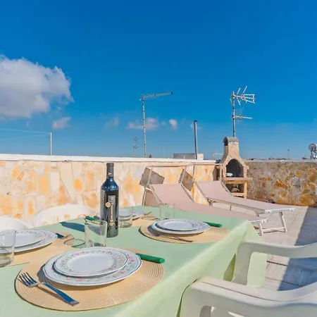 A Due Passi Dal Mare Piano Terra Casa de Férias Torre Lapillo