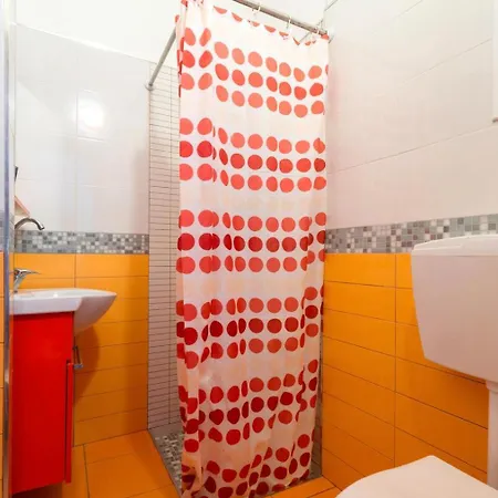 A Due Passi Dal Mare Piano Terra Hébergement de vacances *