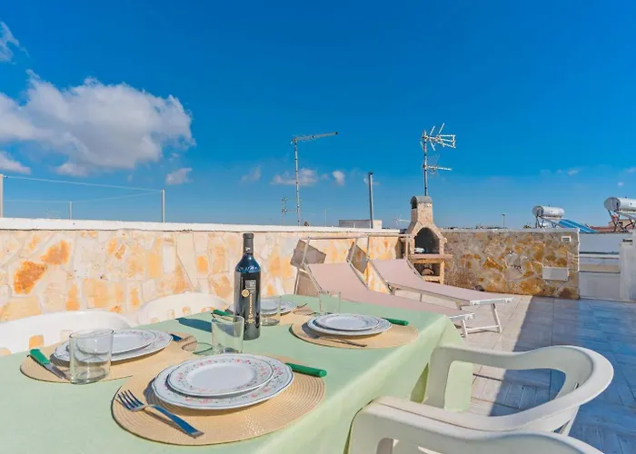 A Due Passi Dal Mare Piano Terra Tatil Evi Torre Lapillo